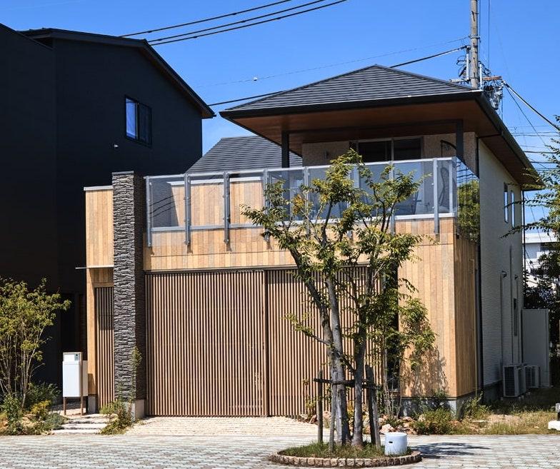 開放的な中庭のある家1